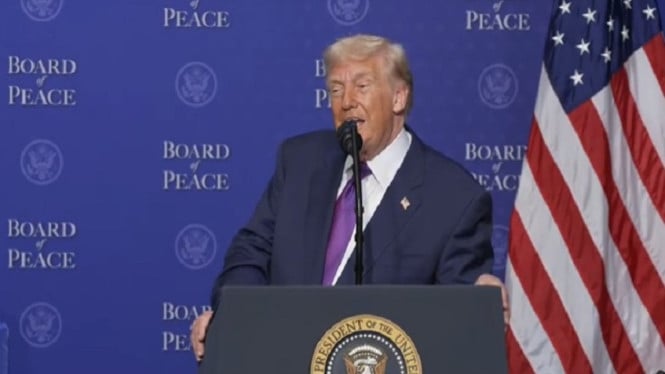 69979c0a15136-presiden-as-donald-trump-memimpin-pertemuan-board-of-peace-kamis-192_gemini_665_374.jp_.jpeg