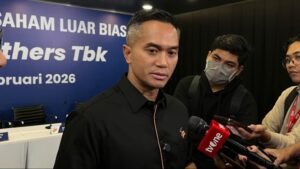 Bakari & Brothers ha preparado una emisión de derechos este año, con el objetivo de crear un nuevo fondo de 6,5 billones de IDR para reducir los niveles de deuda.