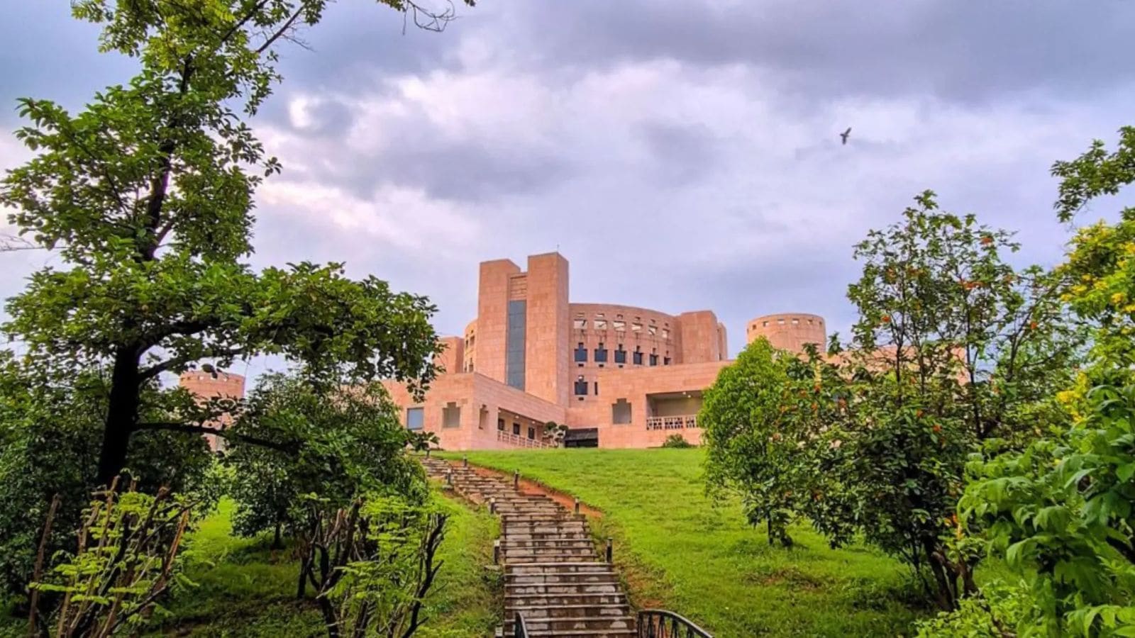ISB-Hyderabad-Campus.jpg