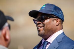 El director ejecutivo del Distrito de Agua del Valle de Santa Clara debe lidiar con el acoso