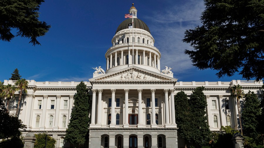TopSacramentoCapitol_080525_AP_-JulianaYamada.jpg