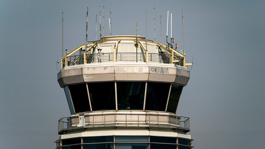dca_110725gn19_w.jpg