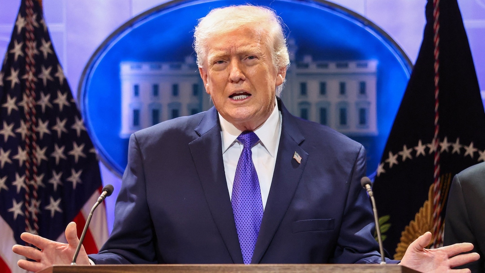 donald-trump-6-rt-gmh-260220_1771613838035_hpMain_16x9.jpg