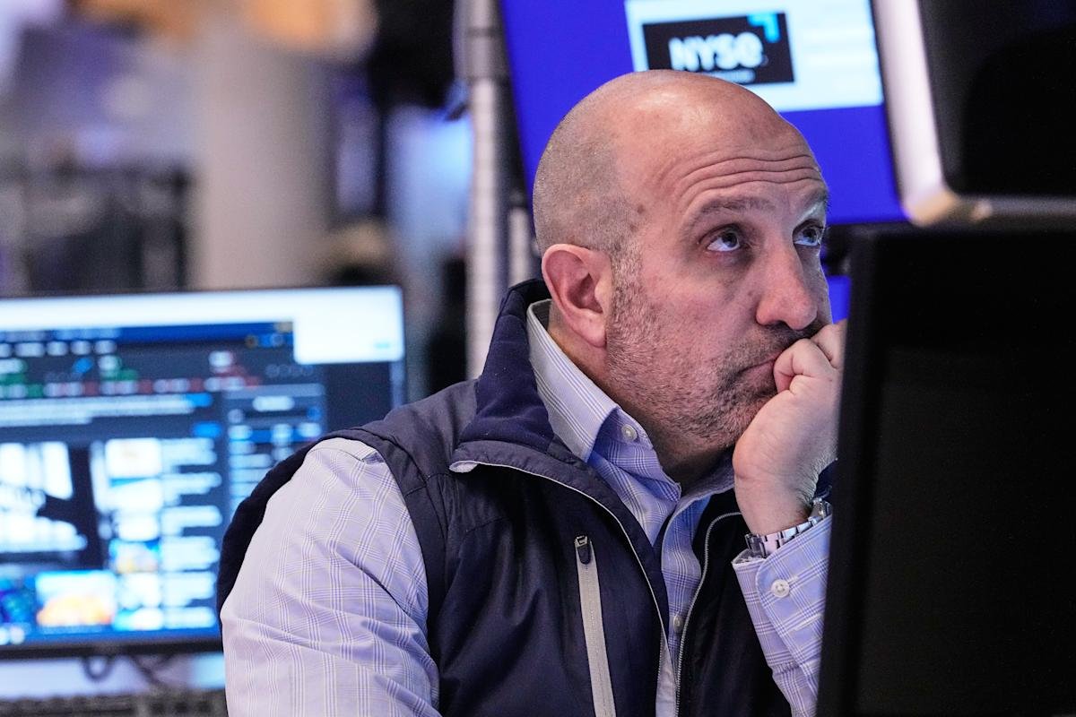 Los futuros del Dow Jones, el S&P 500 y el Nasdaq oscilan tras las grandes ganancias de Nvidia y las perspectivas superan