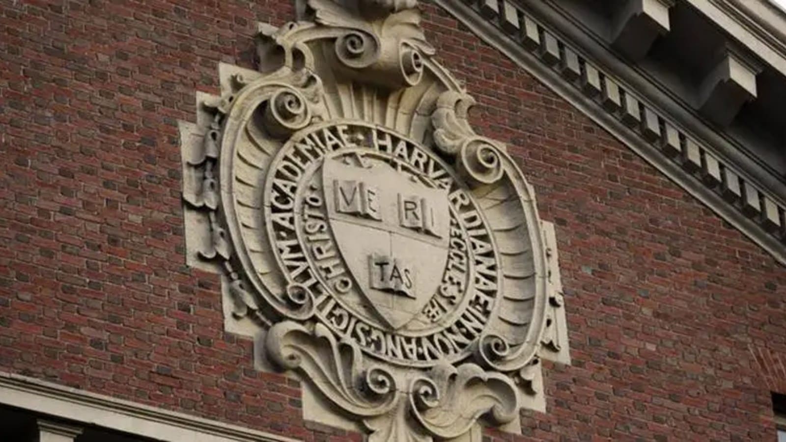 harvard-university-main-1.jpg