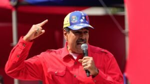 Prensa venezolana destituida pide a juez de Maduro que retire los cargos en su contra