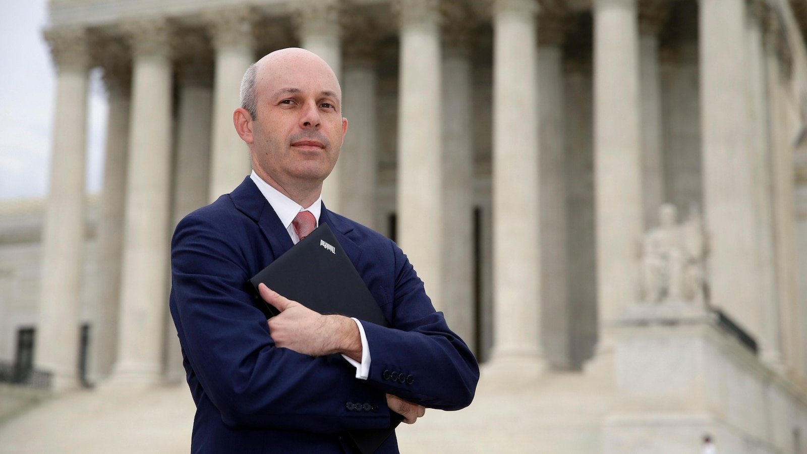 Litigante de la Corte Suprema condenado por evasión fiscal sobre ganancias de póquer de altas apuestas