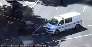 Han surgido nuevos detalles sobre la muerte de un empleado fraudulento de la NAB en su sede en los Docklands de Melbourne.