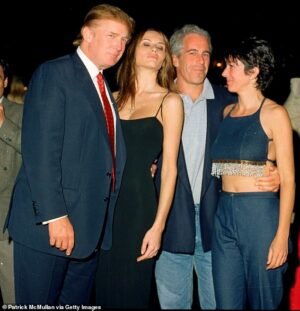 Nueva y explosiva afirmación de los archivos de Epstein: Donald Trump lo acusa de ‘golpear a una colegiala que se negó a tener relaciones sexuales con él’