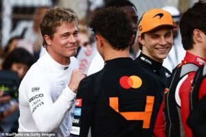 La madre de la superestrella australiana de F1 ha revelado cómo reaccionó al conocer al rompecorazones de Hollywood Brad Pitt de la manera más digna de un Oscar imaginable.