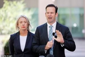 Matt Canavan ha sido nombrado nuevo líder de los Nacionales mientras One Nation de Pauline Hansen amenaza con acabar con el partido.