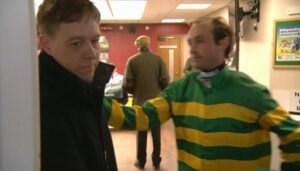 Los jinetes de Cheltenham, en el centro del apartheid, pusieron fin a su desagradable disputa con un incómodo apretón de manos