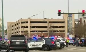 Al menos una persona muere después de que un tirador activo abriera fuego en la Universidad Old Dominion en Virginia