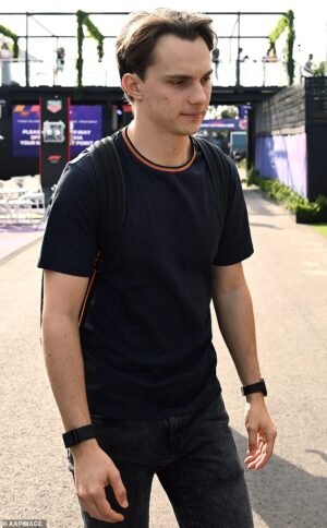 Cómo le fue a Oscar Piastri después del comienzo ‘vergonzoso’ de la temporada de F1 en Melbourne después del accidente previo a la carrera