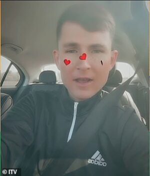 La madre del jockey ganador de Cheltenham intenta encontrar novia en televisión en vivo, publica un divertido video de su perfil de citas y enumera “montar a caballo” como uno de sus pasatiempos.