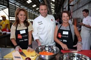 El chef de Melbourne Teague Ezzard ha muerto tras luchar contra una enfermedad cerebral incurable