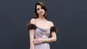 Lana Del Rey vuelve a las listas de múltiples canciones