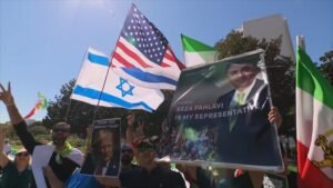 Vídeo Protestas y celebraciones por los ataques de Estados Unidos a Irán