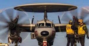 La administración Trump podría ordenar a los fabricantes estadounidenses que fabriquen más armas en medio de la guerra con Irán