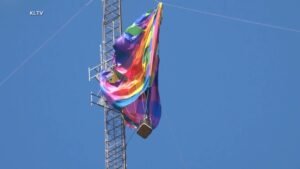 MIRAR: Los rescatistas hablan después del dramático rescate en globo aerostático