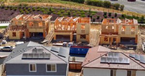 El Senado aprueba una importante ley de accesibilidad a la vivienda de Elizabeth Warren y Tim Scott