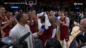 Vídeo Bam Adebayo del Miami Heat anota un partido histórico de 83 puntos