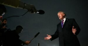 Trump habló de bajar los precios de la gasolina pero ahora dice “Ganamos demasiado dinero”