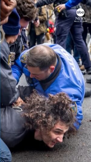 Vídeo Los jóvenes inspirados por ISIS consideran otros objetivos antes de protestar contra la Mansión Gracie