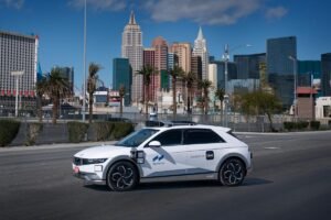 Los viajes en robotaxi de Uber ya están disponibles para pasajeros en Las Vegas