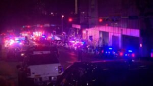 El FBI investiga una ‘posible conexión terrorista’ en un tiroteo masivo mortal en el centro de Austin