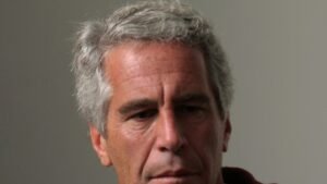Jeffrey Epstein retuvo tratamientos médicos y utilizó médicos leales para tratar a mujeres