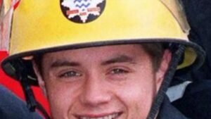 El actor de ‘Grange Hill’ John Alford es encontrado muerto en la celda de la cárcel después de ser declarado culpable de un delito sexual