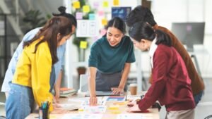 Los roles laborales están cambiando, por eso la reconversión es importante para una carrera profesional