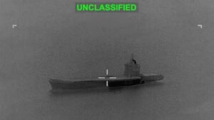 Ataque aéreo estadounidense contra el portaaviones iraní Shahid Bagheri