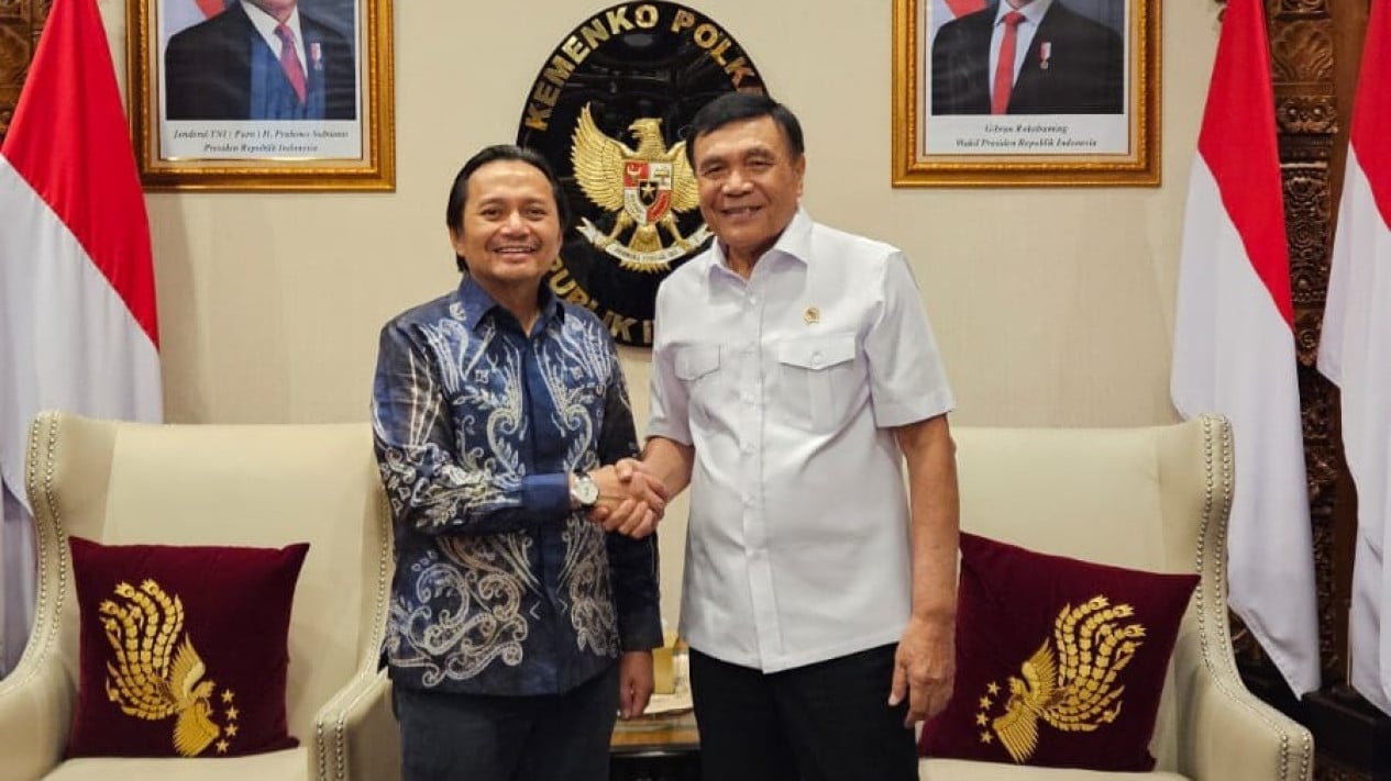 69b3857f272cc-wakil-gubernur-kalimantan-selatan-kalsel-hasnuryadi-sulaiman-menemui-menko-polkam-djam.jpeg
