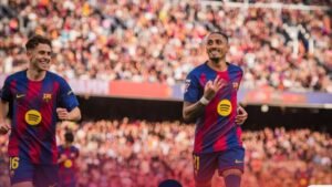 El drama de 7 goles y el hat-trick de Rafinha hacen que el Barcelona aplaste al Sevilla