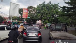 El jefe de policía regional de Java Occidental revela una técnica para superar los atascos de tráfico en Nagareg, ¡con 10 minutos de facilidad!