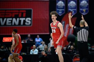 Dayton deja fuera a St. Louis en frenéticos últimos 20 segundos en un puntapié tardío en el torneo A-10