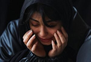 Irán dice que el bloqueo petrolero continuará hasta que cesen los ataques, Trump amenaza con aumentar los ataques