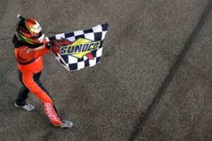 NASCAR O’Reilly gana gracias a los rasgos de carácter atemporales de Justin Allgaier