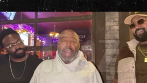 Donnell Rawlings se une a la gira de comedia de TMZ para hablar sobre la cultura de la cancelación de los cómics