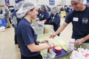 Los estudiantes construyen pertenencia a través del servicio.
