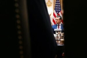 Hegseth declara la guerra a las universidades. Sus objetivos no están claros.