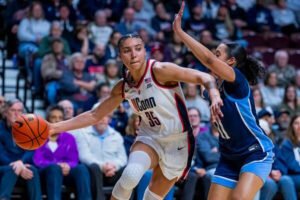 Campeona femenina de March Madness: basada en lo académico