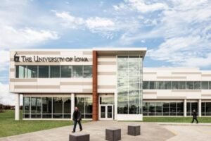 Cámara de Representantes de Iowa presenta proyecto de ley para limitar el uso de visas H-1B