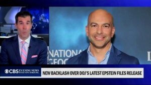 La ‘estrella’ derrocada de la CBS sufre nuevas consecuencias después de la vergüenza de Epstein