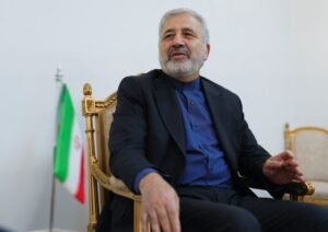 EXCLUSIVA-Irán quiere una “revisión seria” de los lazos del Golfo Árabe y niega su participación en los ataques petroleros saudíes