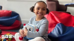 Los juguetes de IA para niños necesitan reglas más estrictas, advierten los investigadores