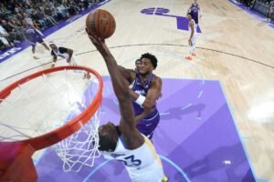 Los Warriors caen ante el Jazz, el desvalido, en un final decepcionante del viaje por carretera