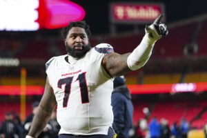 ÚLTIMA HORA: Los Texans cambian a Titus Howard a los Cleveland Browns